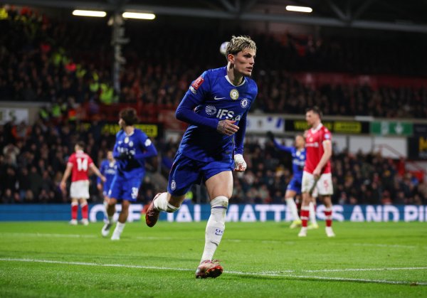 网上炒股配资开户 菲利普斯：加纳乔应该有更加稳定发挥 切尔西应围绕帕尔默建队